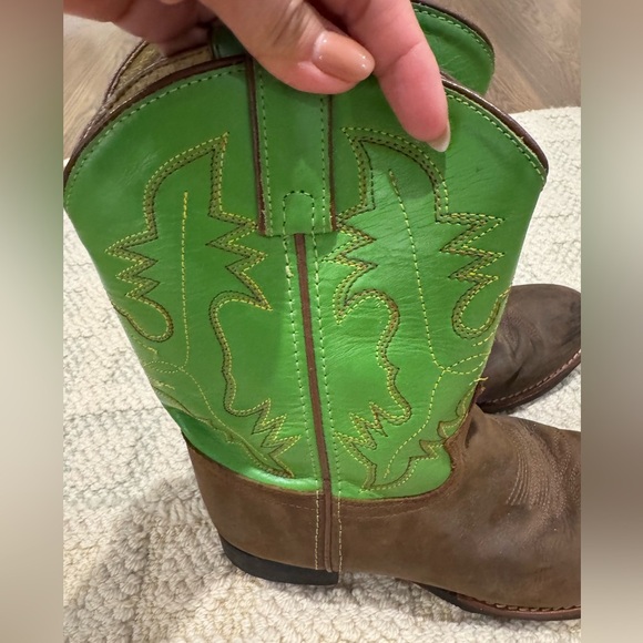 Justin Boots women’s Vibrant Green and Rich Brown Western Boots size 7 (5) - Picture 6 of 11